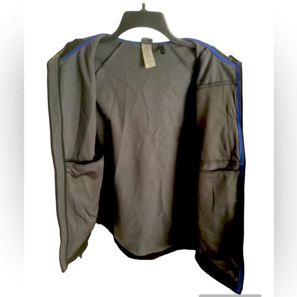 Women’s Champion Venture Dry Jacket Size Medium in Black - Picture 9 of 9